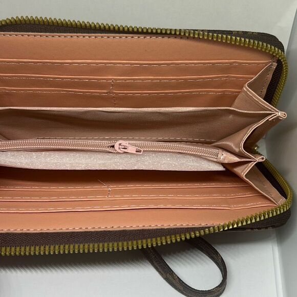 M Print Brown Women’s Wallet - Picture 3 of 4